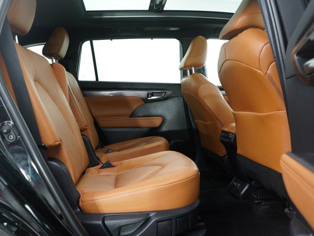 used 2025 Toyota Highlander Hybrid car, priced at $54,998