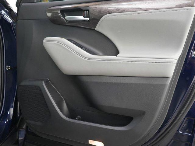 used 2026 Toyota Highlander car, priced at $51,149