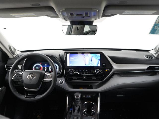 used 2026 Toyota Highlander car, priced at $51,149