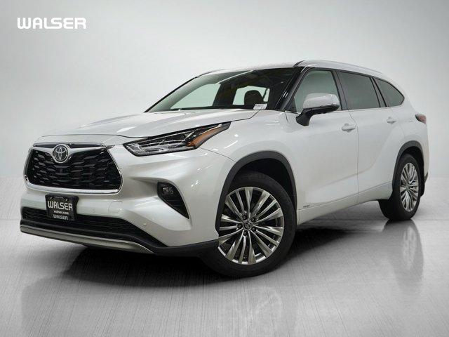 used 2026 Toyota Highlander Hybrid car, priced at $59,348