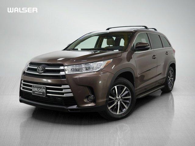 used 2017 Toyota Highlander car, priced at $18,998