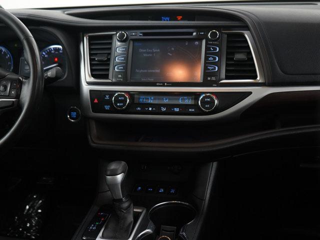 used 2014 Toyota Highlander car, priced at $11,997