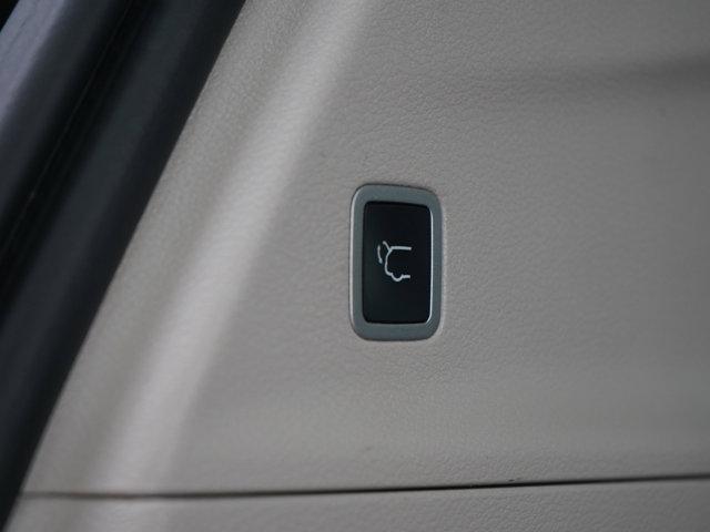 used 2023 Chrysler Pacifica car, priced at $28,348