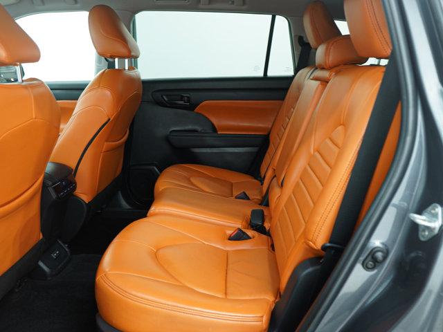 used 2023 Toyota Highlander Hybrid car, priced at $37,998