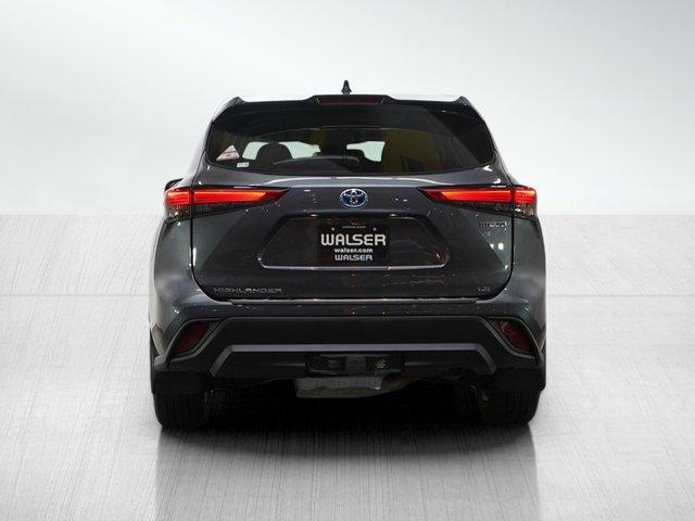 used 2023 Toyota Highlander Hybrid car, priced at $37,998