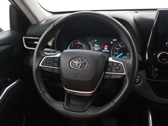 used 2023 Toyota Highlander Hybrid car, priced at $37,998
