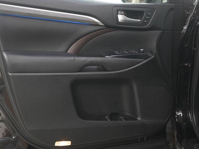 used 2017 Toyota Highlander car, priced at $24,347