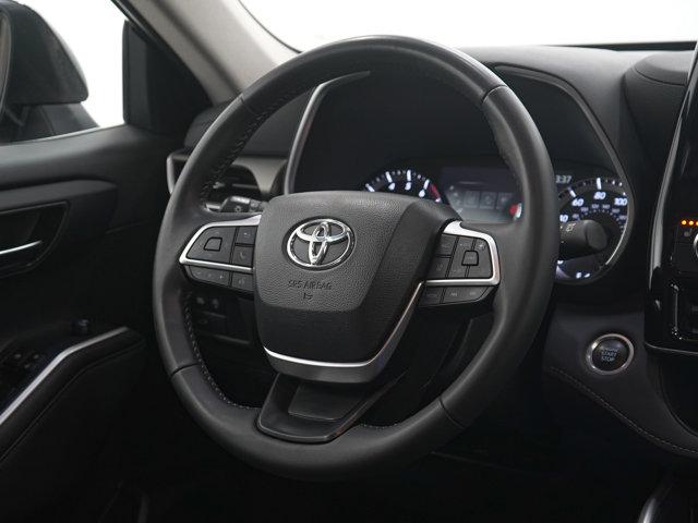 used 2024 Toyota Highlander car, priced at $41,399