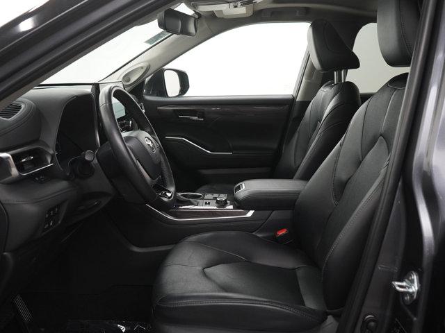 used 2024 Toyota Highlander car, priced at $46,998