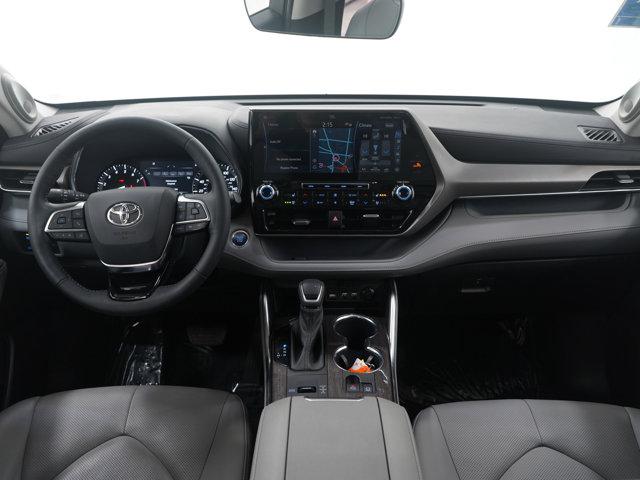 used 2021 Toyota Highlander car, priced at $35,599