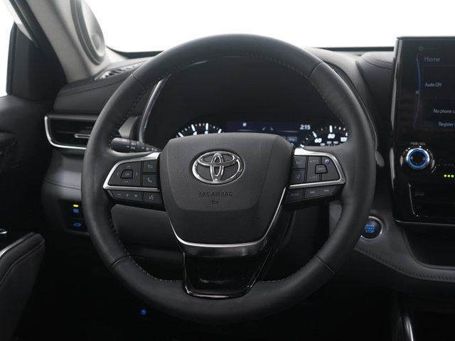 used 2021 Toyota Highlander car, priced at $35,599