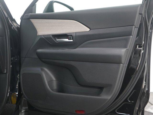 used 2025 Toyota Grand Highlander car, priced at $55,998