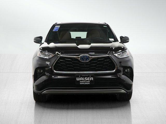 used 2022 Toyota Highlander Hybrid car, priced at $36,499