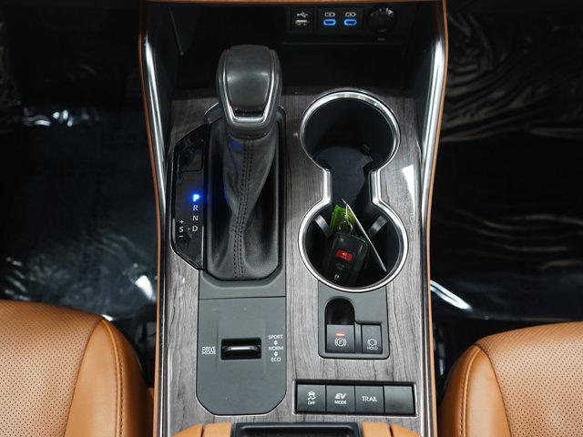 used 2022 Toyota Highlander Hybrid car, priced at $36,499