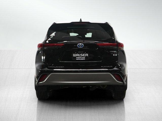 used 2022 Toyota Highlander Hybrid car, priced at $36,499