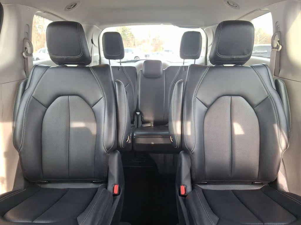 used 2024 Chrysler Pacifica Hybrid car, priced at $24,158