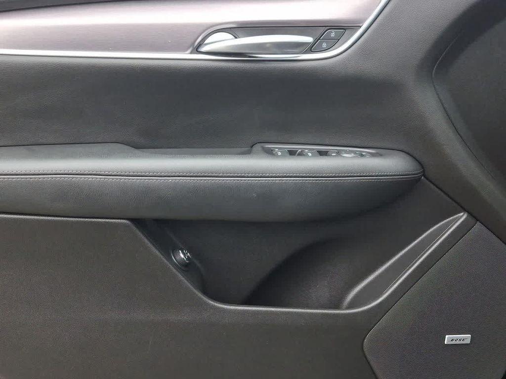 used 2020 Cadillac XT5 car, priced at $21,810