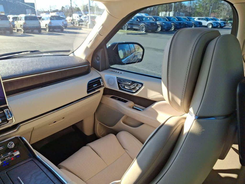 used 2019 Lincoln Navigator car, priced at $27,943