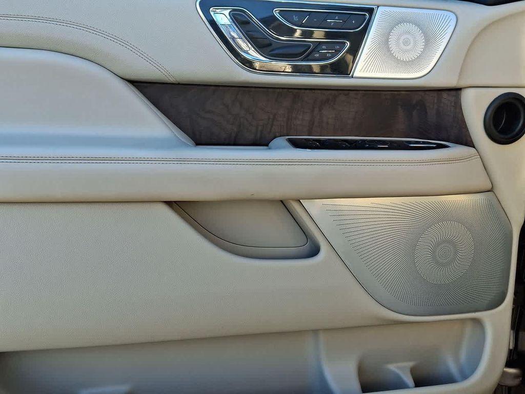 used 2019 Lincoln Navigator car, priced at $27,943