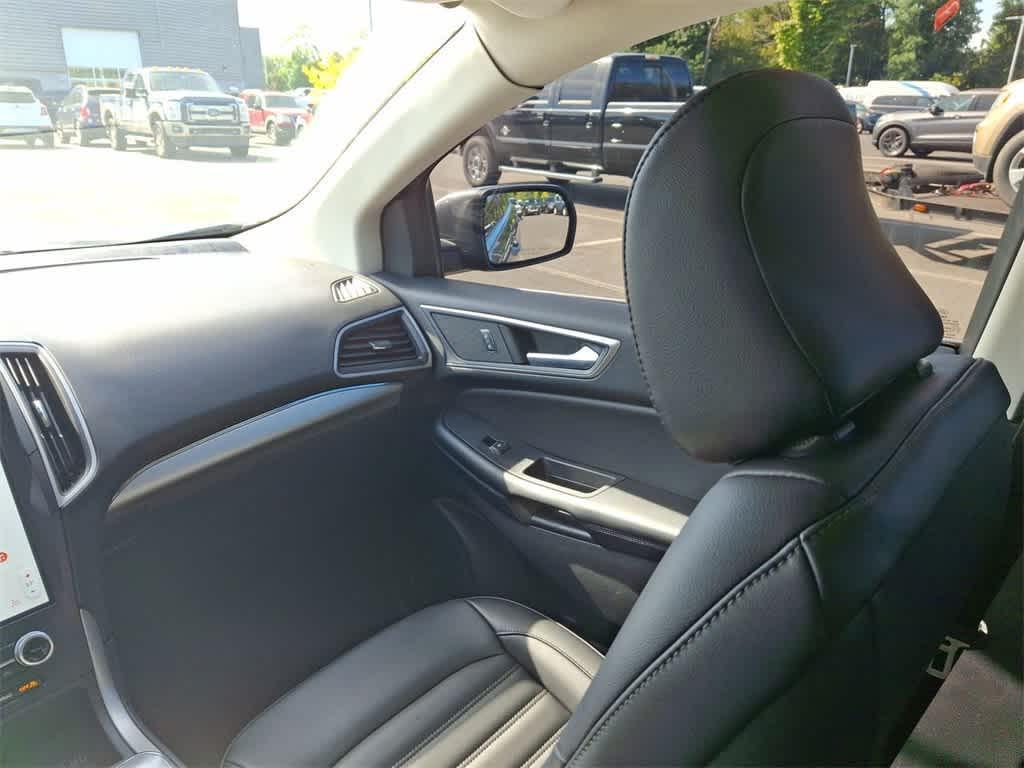 used 2022 Ford Edge car, priced at $23,405