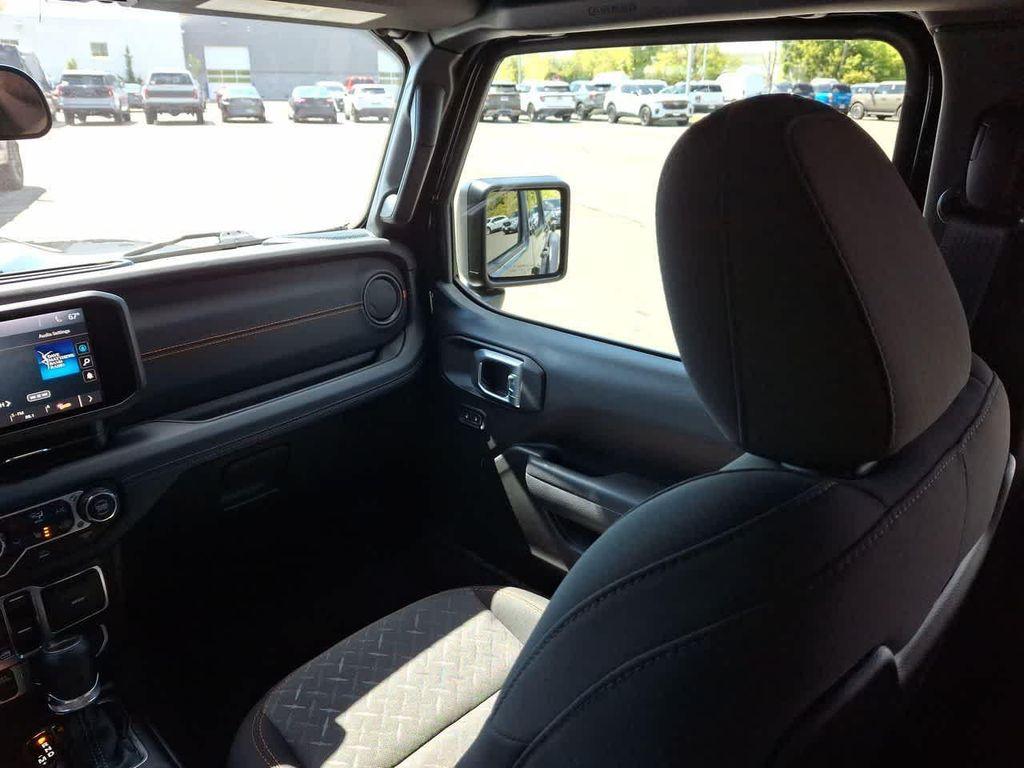 used 2025 Jeep Gladiator car, priced at $46,949