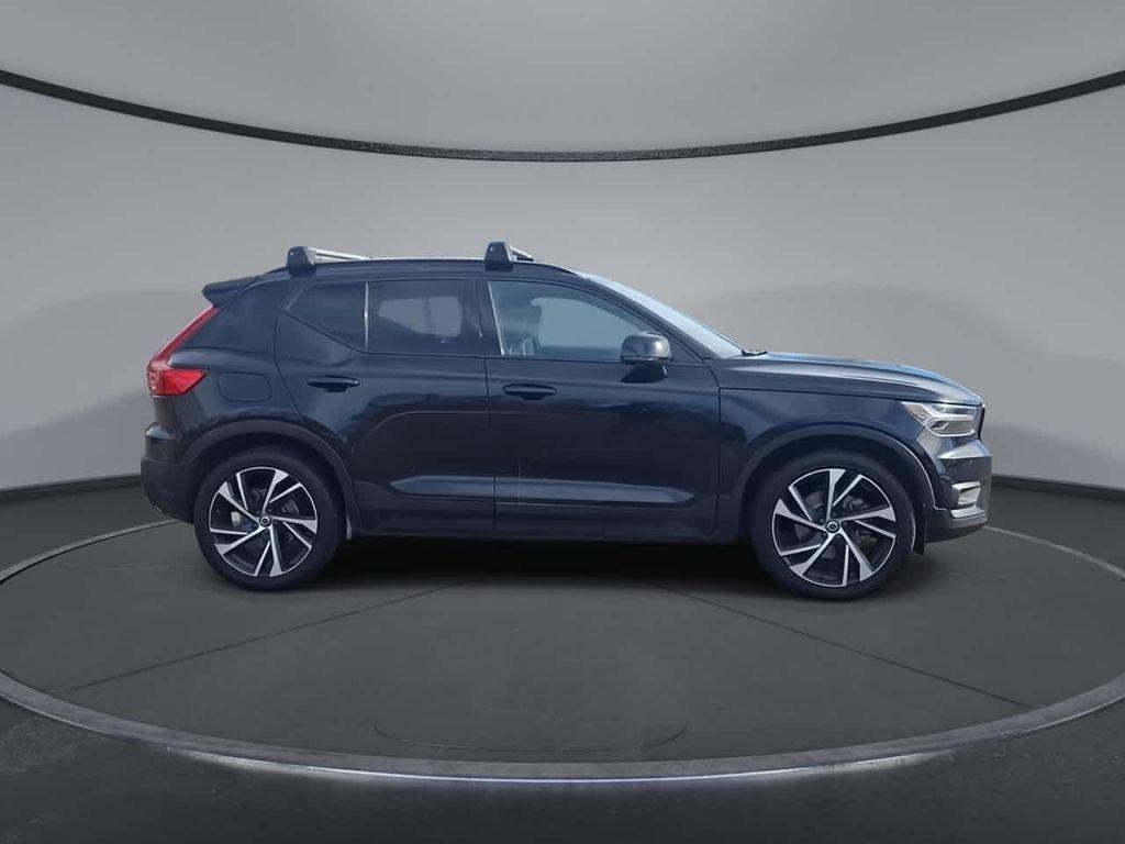 used 2020 Volvo XC40 car, priced at $18,996
