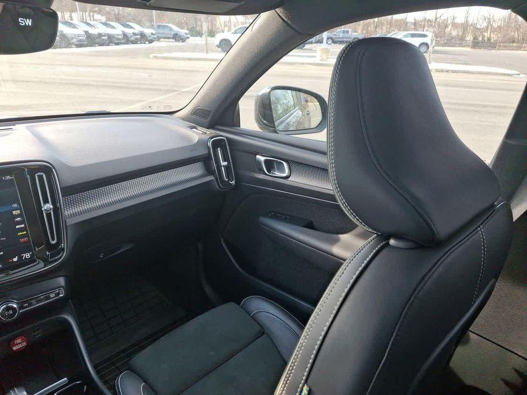 used 2020 Volvo XC40 car, priced at $18,996