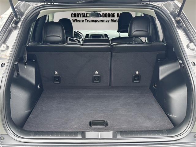 used 2019 Jeep Cherokee car, priced at $11,954