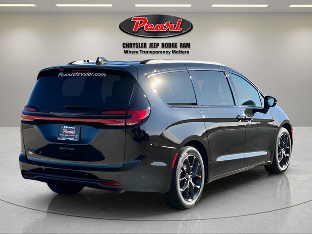 new 2026 Chrysler Pacifica car, priced at $42,866