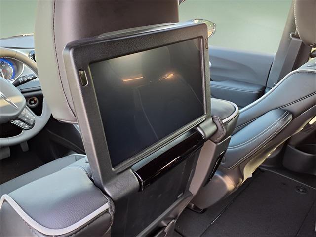 2026 Pxj Chrysler Pacifica