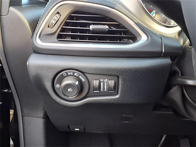 2026 Pxj Chrysler Pacifica