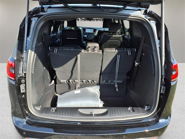 2026 Pxj Chrysler Pacifica