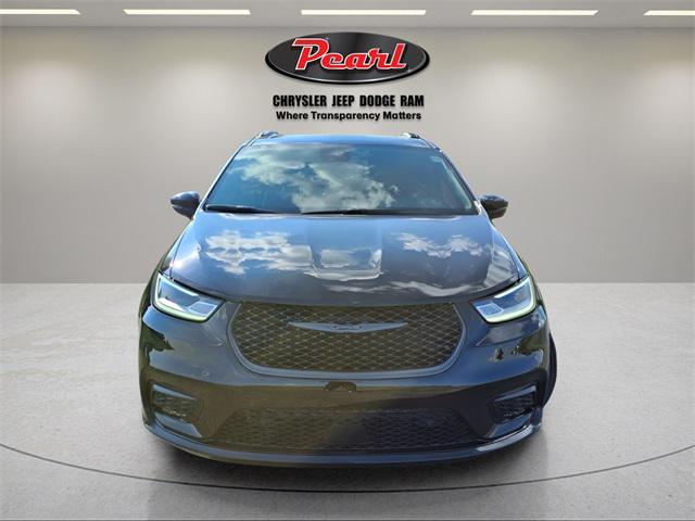 2026 Pxj Chrysler Pacifica