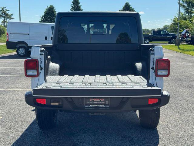 new 2026 Jeep Gladiator car, priced at $47,076