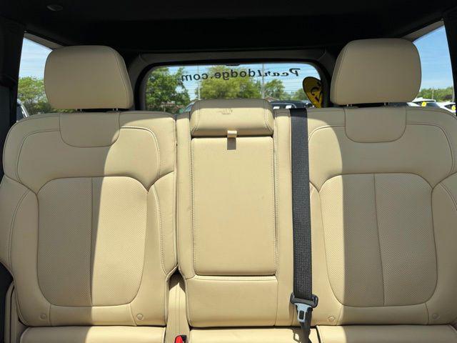 used 2025 Jeep Grand Cherokee car, priced at $40,142