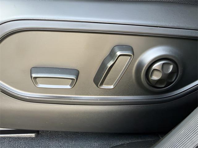 new 2026 Jeep Grand Cherokee car, priced at $46,979