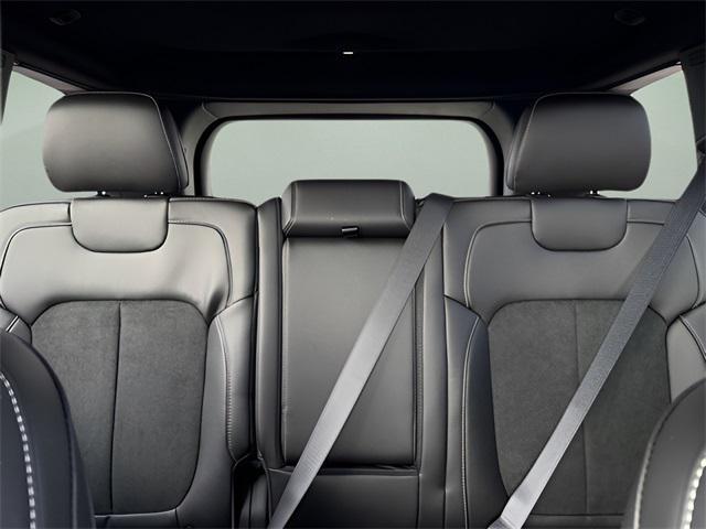 new 2026 Jeep Grand Cherokee car, priced at $46,979