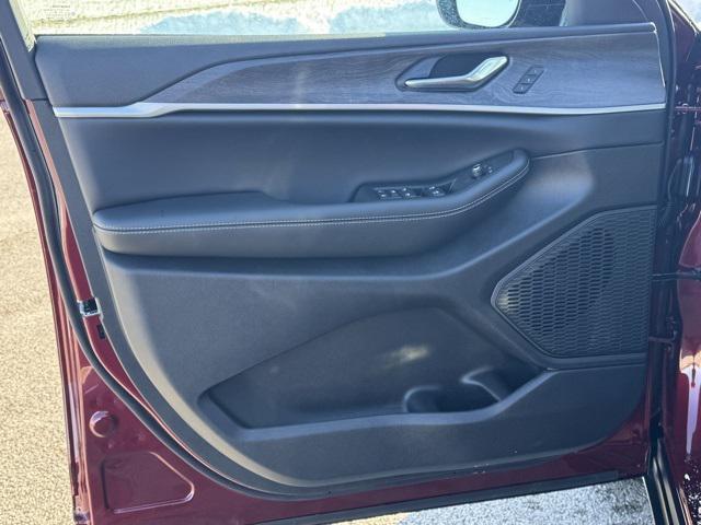 new 2025 Jeep Grand Cherokee L car, priced at $50,959