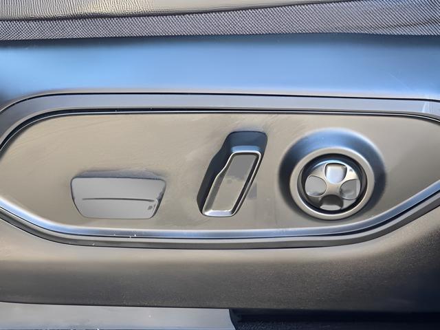 used 2024 Jeep Grand Cherokee car, priced at $38,494