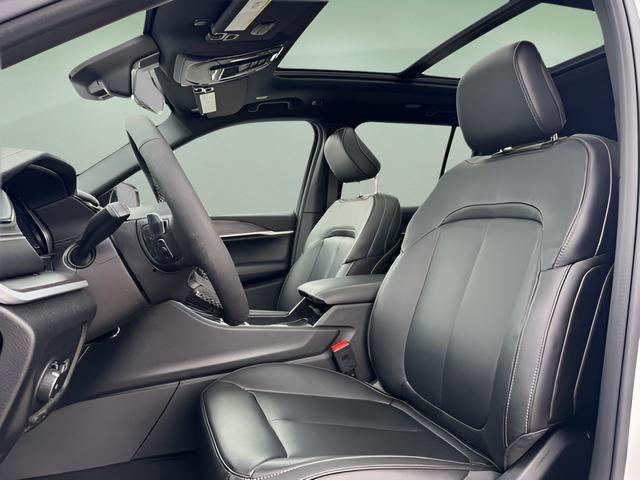 new 2026 Jeep Grand Cherokee car, priced at $46,986