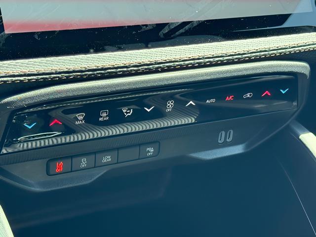 new 2026 Jeep Cherokee car, priced at $38,809