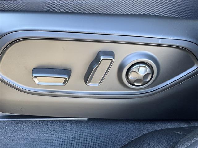 new 2025 Jeep Grand Cherokee L car, priced at $45,601