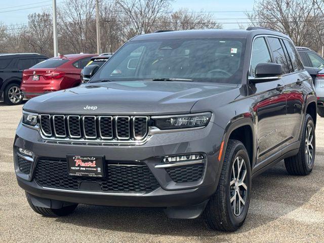 used 2024 Jeep Grand Cherokee car, priced at $36,594