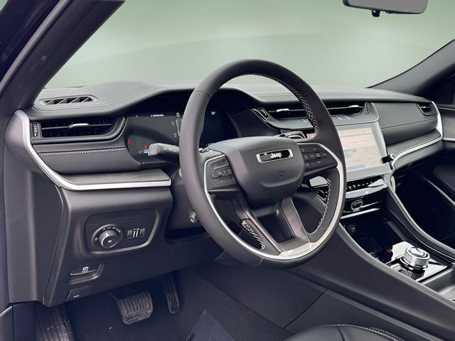 new 2026 Jeep Grand Cherokee car, priced at $51,362