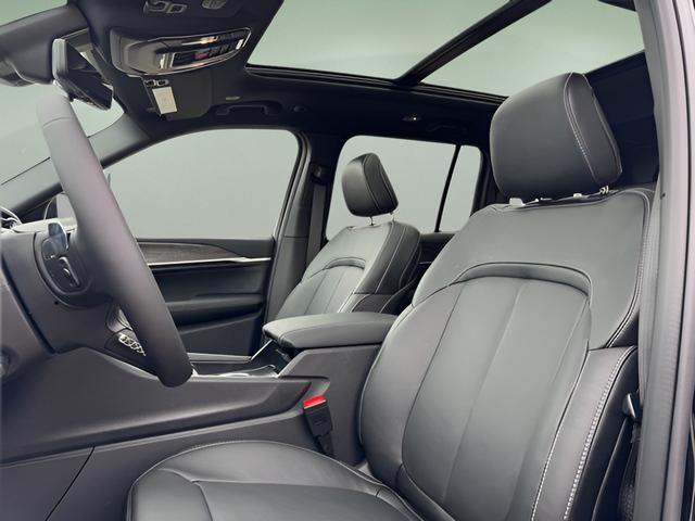 new 2026 Jeep Grand Cherokee car, priced at $51,362