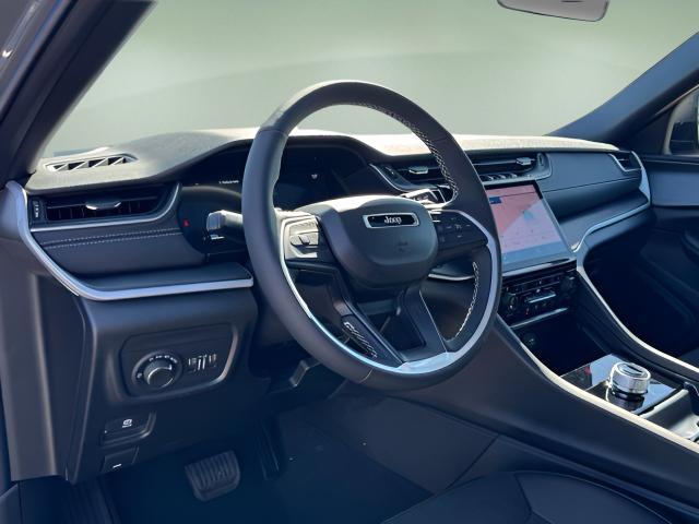 new 2027 Jeep Grand Cherokee car, priced at $45,921