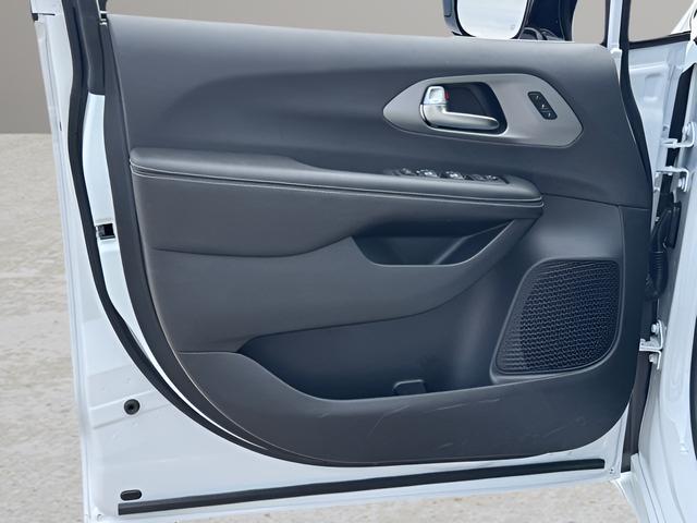 new 2027 Chrysler Pacifica car, priced at $49,195
