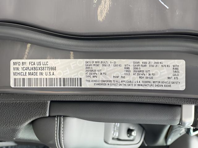 new 2025 Jeep Grand Cherokee L car, priced at $48,507