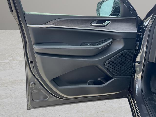 new 2026 Jeep Grand Cherokee L car, priced at $47,897