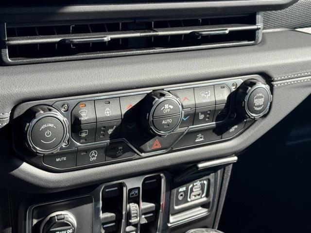 new 2026 Jeep Gladiator car, priced at $54,655